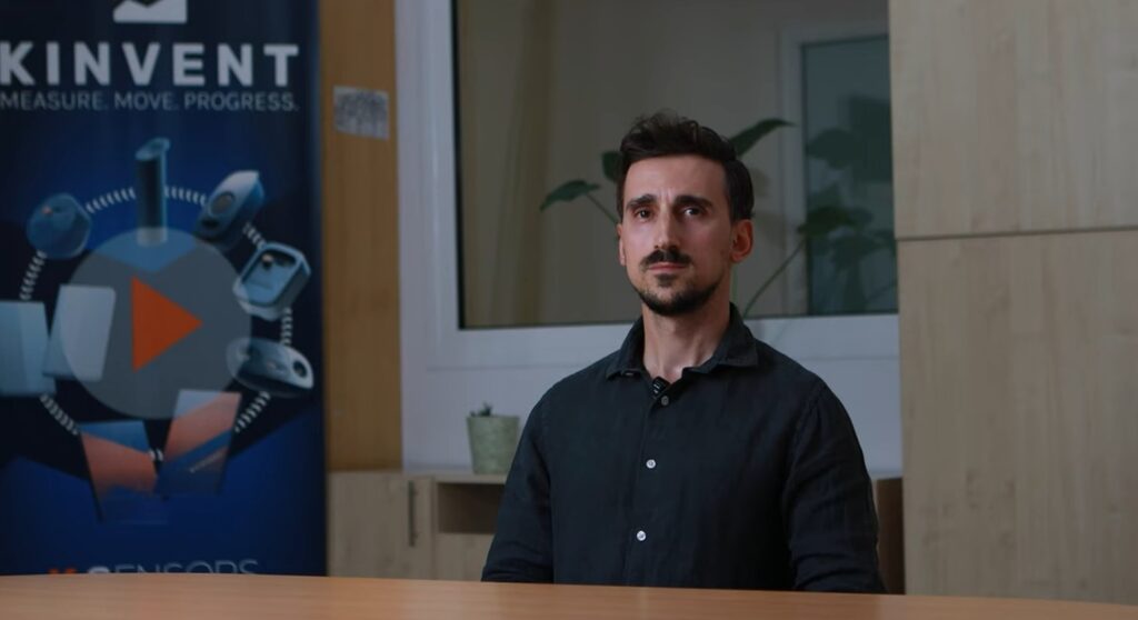 Façonner l’avenir du produit : rencontre avec Themelis, Product Manager chez Kinvent 1 themelis product manager