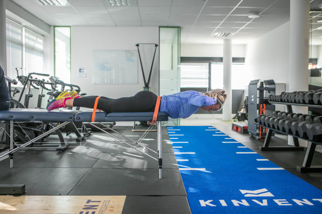 Low Back Pain: Clinical Assessment, Validated Tests, and Evidence-Based Management 5 woman does Biering-Sørensen test