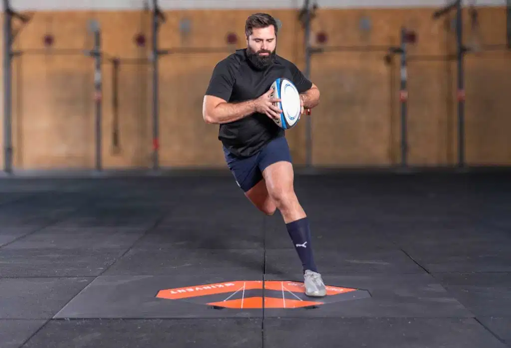 3D Deltas 47 Rugby player performing a change of direction on Kinvent 3D DELTAS force plates