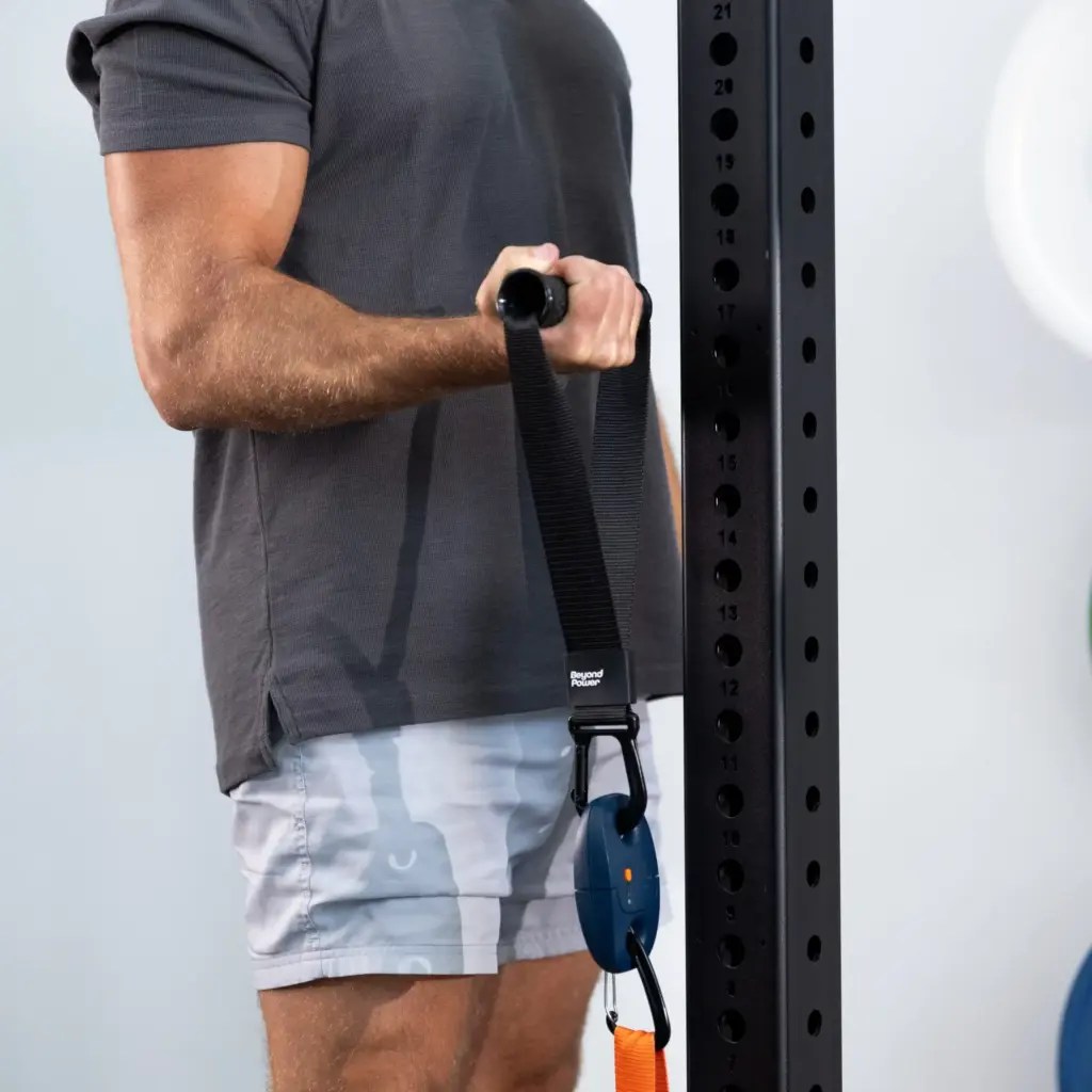 The pull dynamometer is a compact yet powerful wireless tensile dynamometer designed for real-time strength assessment and rehabilitation.
